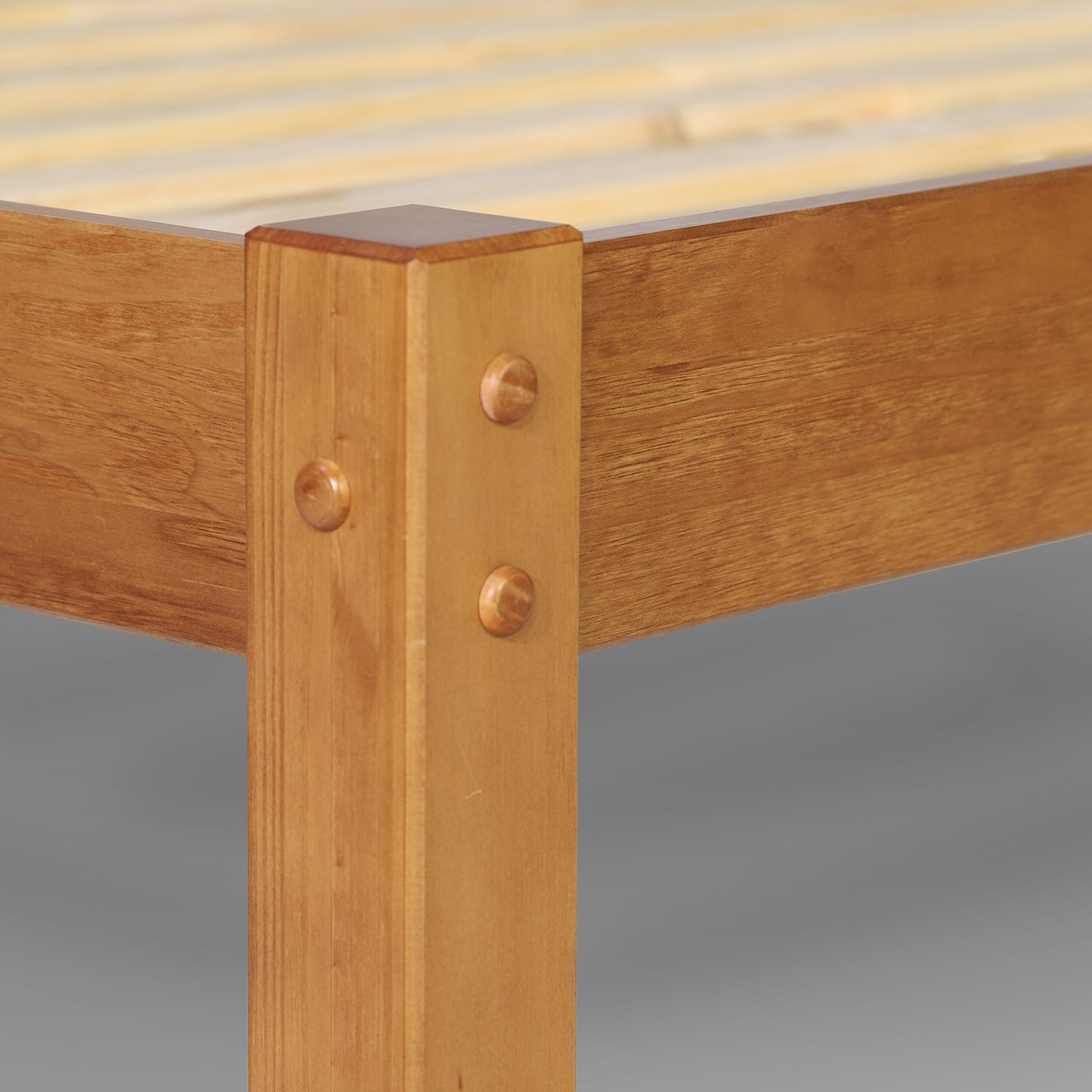 Grain Wood Shaker Queen Bed (Cherry)